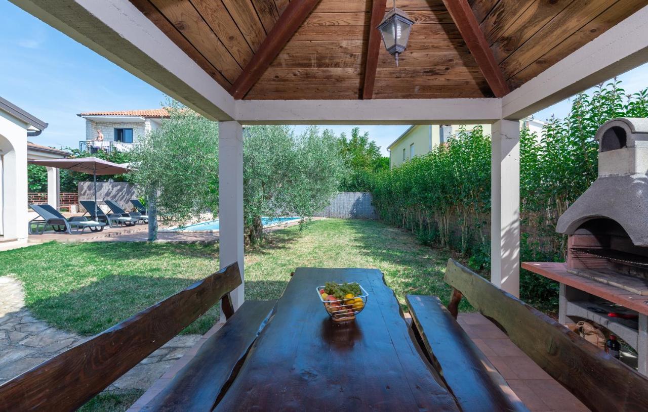Villa Lucas Novigrad Istria Exteriör bild